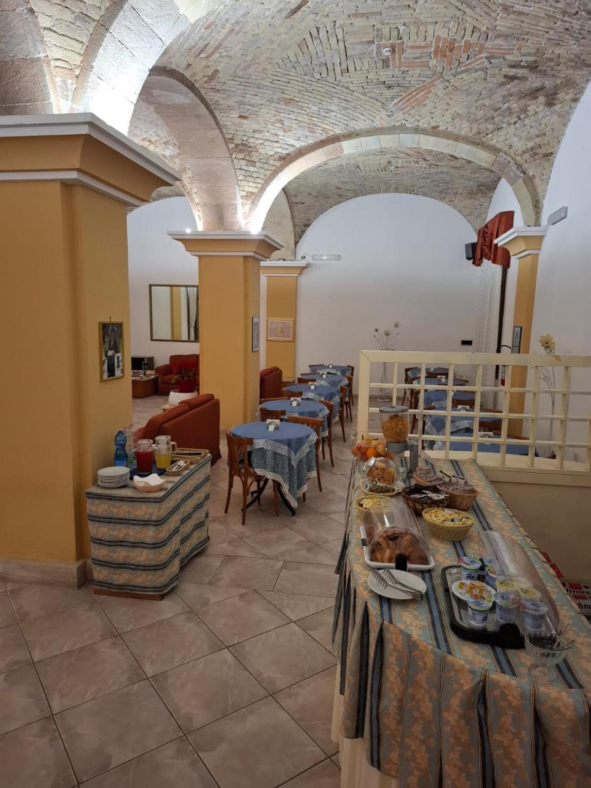 Hotel 4 Mori Cagliari Eksteriør billede